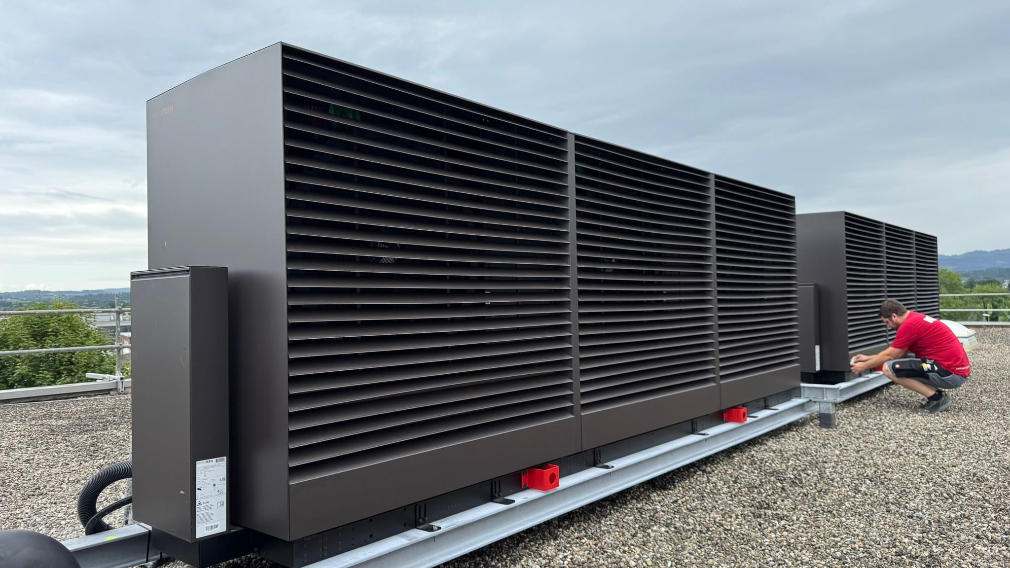 WhatsApp Image 2025-07-17 at 07.41.34.jpg